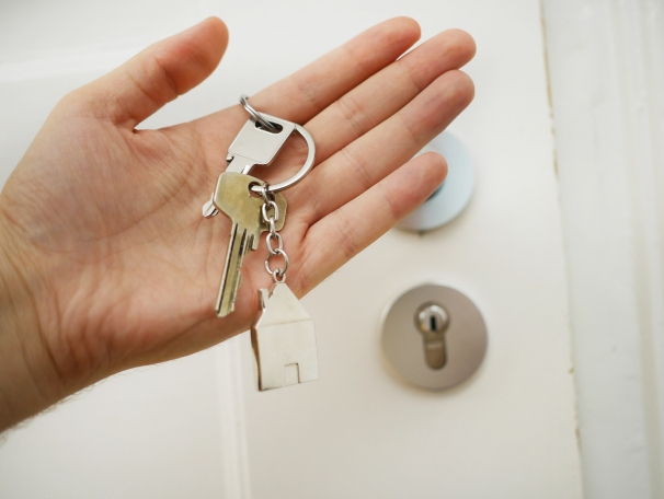 https://VenusHoward.StopRentingStartOwning.com